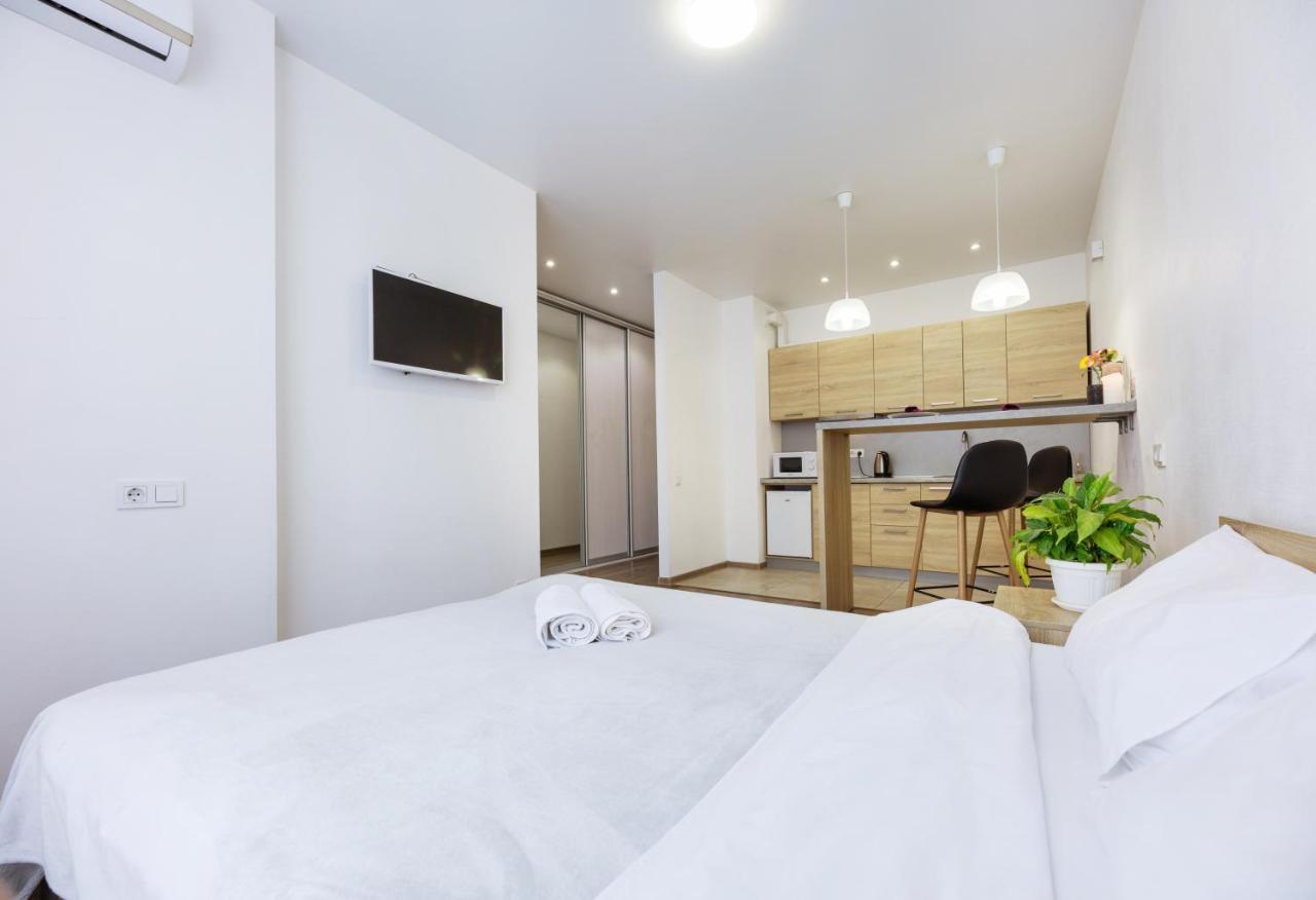 Nyvky Like Home - Studio - Apt 20 基輔 外观 照片